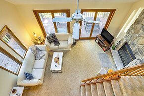 Walk to Beach: Arrowhead Lake Home