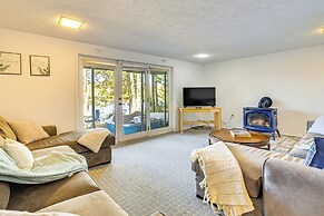 Walk to Beach: Arrowhead Lake Home