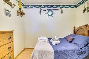 Walk to Beach: Arrowhead Lake Home