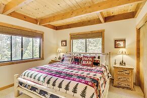 4 Mi to White Pines Lake: Quiet Cabin w/ Fire Pit