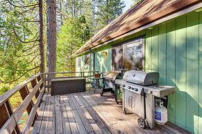 4 Mi to White Pines Lake: Quiet Cabin w/ Fire Pit