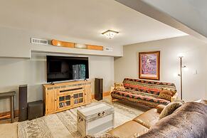 4 Mi to White Pines Lake: Quiet Cabin w/ Fire Pit