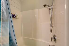 Lake Chatuge Apt w/ Boat Dock in Hayesville!