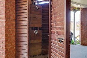 Lake Chatuge Apt w/ Boat Dock in Hayesville!