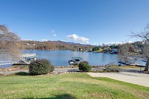 Lake Chatuge Apt w/ Boat Dock in Hayesville!