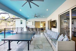 Outdoor Oasis: Family-friendly Cape Coral Home