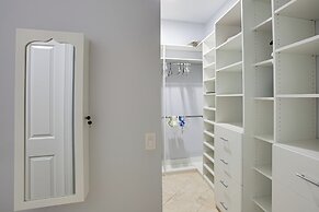 Outdoor Oasis: Family-friendly Cape Coral Home