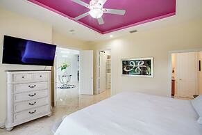 Outdoor Oasis: Family-friendly Cape Coral Home