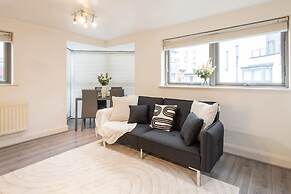 Host Stay Bradshaw Close