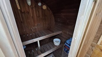 Villa Yarema Mountain Relax With Hot Jacuzzi & Sauna