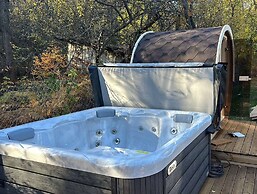 Villa Yarema Mountain Relax With Hot Jacuzzi & Sauna