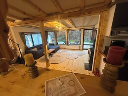 Villa Yarema Mountain Relax With Hot Jacuzzi & Sauna