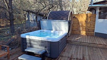 Villa Yarema Mountain Relax With Hot Jacuzzi & Sauna