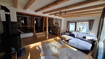 Villa Yarema Mountain Relax With Hot Jacuzzi & Sauna