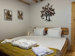 Villa Yarema Mountain Relax With Hot Jacuzzi & Sauna