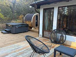 Villa Yarema Mountain Relax With Hot Jacuzzi & Sauna