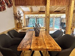 Villa Yarema Mountain Relax With Hot Jacuzzi & Sauna