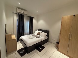 Mayama airport apartment