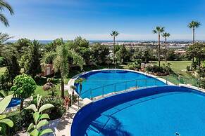 Marbella Magna Apartment With Stunning Views