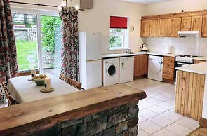 Molaga Street Retreat - 3 Bedroom House