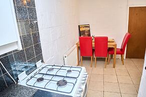 2dbed Close to Etihad, Coop Live, Manchester
