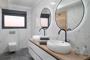 Penthouse Adela