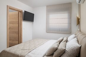 Penthouse Adela