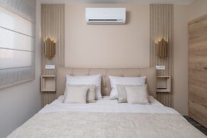 Penthouse Adela