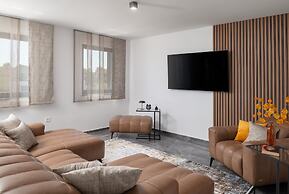Penthouse Adela