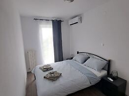 Elegant Brsec Apartments With Sea View