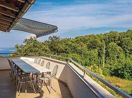 Elegant Brsec Apartments With Sea View