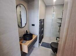 Elegant Brsec Apartments With Sea View