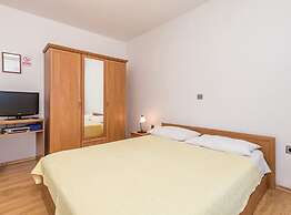 Elegant Brsec Apartments With Sea View