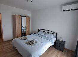 Elegant Brsec Apartments With Sea View