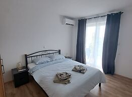 Elegant Brsec Apartments With Sea View