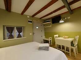 Rovinj Old Town Hip and Cozy Studio Apartment