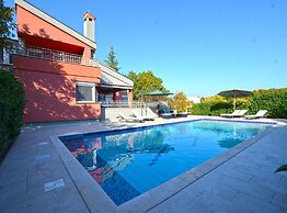 Calm Countryside Rovinj Manor With Pool