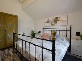 Calm Countryside Rovinj Manor With Pool