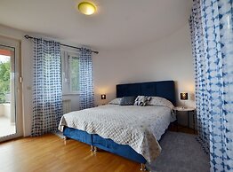 Calm Countryside Rovinj Manor With Pool