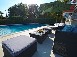 Calm Countryside Rovinj Manor With Pool