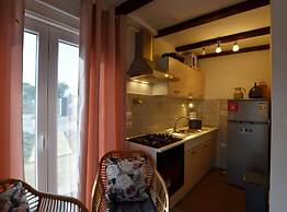 Golden and Green Acres Holiday Home With Pool and Sauna