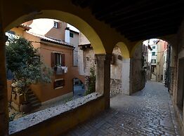 Sea View Downtown Rovinj Apartment