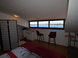 Sea View Downtown Rovinj Apartment