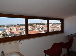 Sea View Downtown Rovinj Apartment