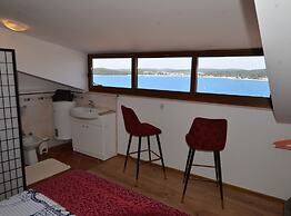 Sea View Downtown Rovinj Apartment