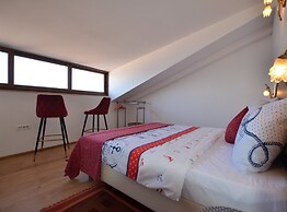 Sea View Downtown Rovinj Apartment