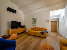 Radiant and Trendy Downtown Rovinj Apartment