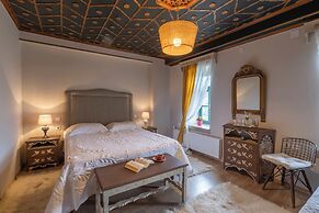 Shamrock Elati Retreats