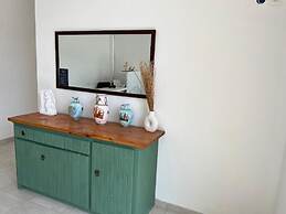 Jessica's Studios & Apartments