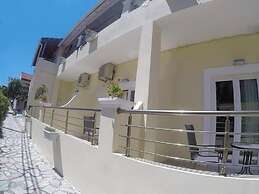 Jessica's Studios & Apartments